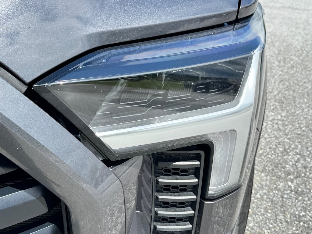 2022 Toyota Tundra SR5 4x4 / SR5 / INSPECTÉ / BOITE 6.5 PIEDS / WOW in Thetford Mines, Quebec - 11 - w1024h768px