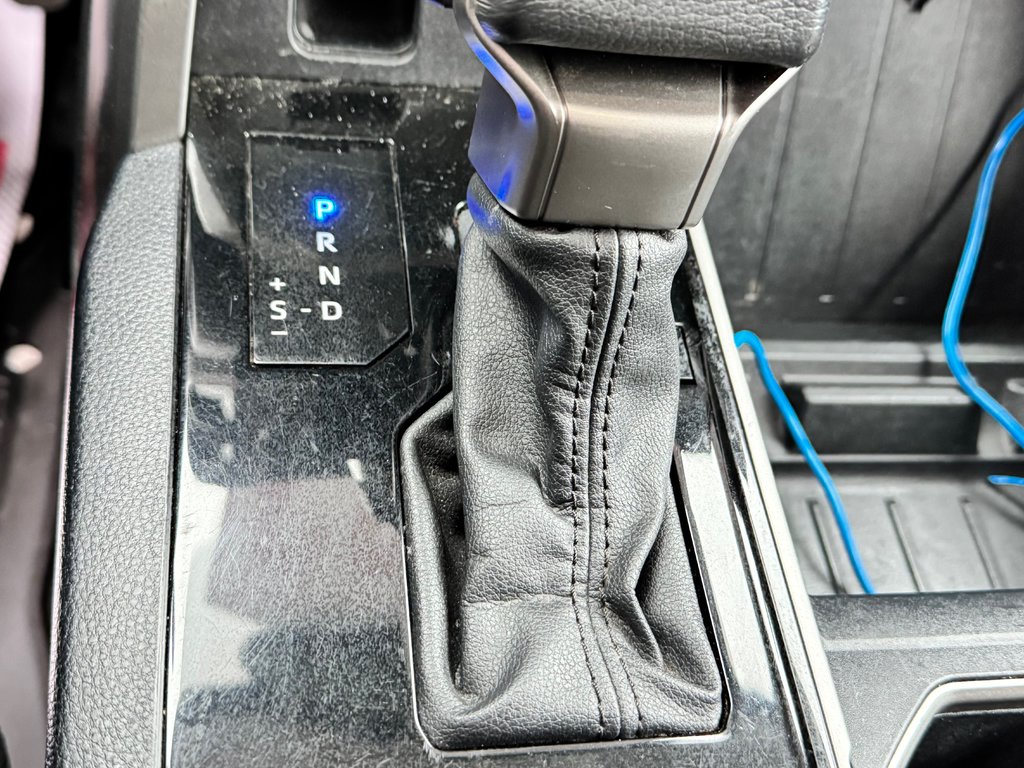 2022 Toyota Tundra SR5 4x4 / SR5 / INSPECTÉ / BOITE 6.5 PIEDS / WOW in Thetford Mines, Quebec - 41 - w1024h768px