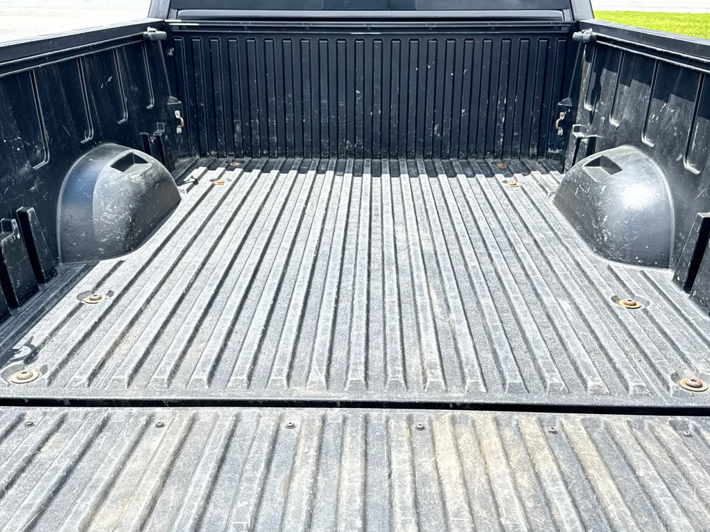 2022 Toyota Tundra SR5 4x4 / SR5 / INSPECTÉ / BOITE 6.5 PIEDS / WOW in Thetford Mines, Quebec - 52 - w1024h768px