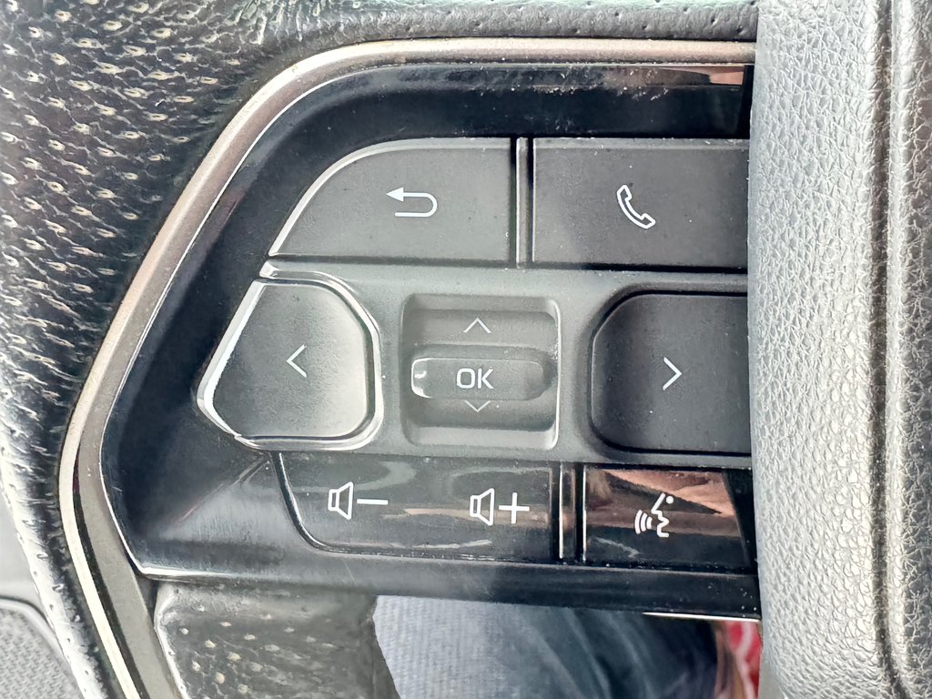 2022 Toyota Tundra SR5 4x4 / SR5 / INSPECTÉ / BOITE 6.5 PIEDS / WOW in Thetford Mines, Quebec - 32 - w1024h768px