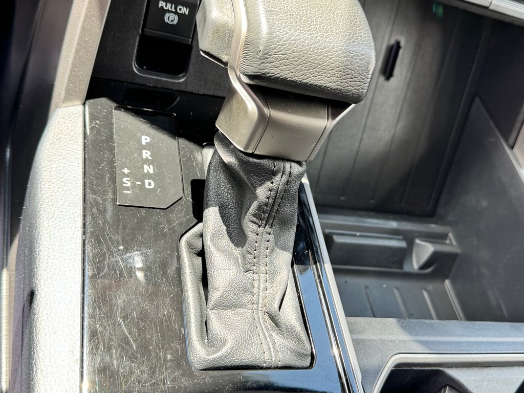 2022 Toyota Tundra SR5 4x4 / SR5 / INSPECTÉ / BOITE 6.5 PIEDS / WOW in Thetford Mines, Quebec - 40 - w1024h768px