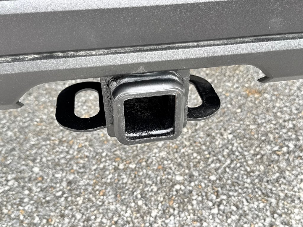 Toyota Tundra CAPSTONE HYBRID / LIFT KIT 3 / MAGS FUEL / BOITE DE FIBRE / PNEUS BF KO2 2022 à Thetford Mines, Québec - 30 - w1024h768px