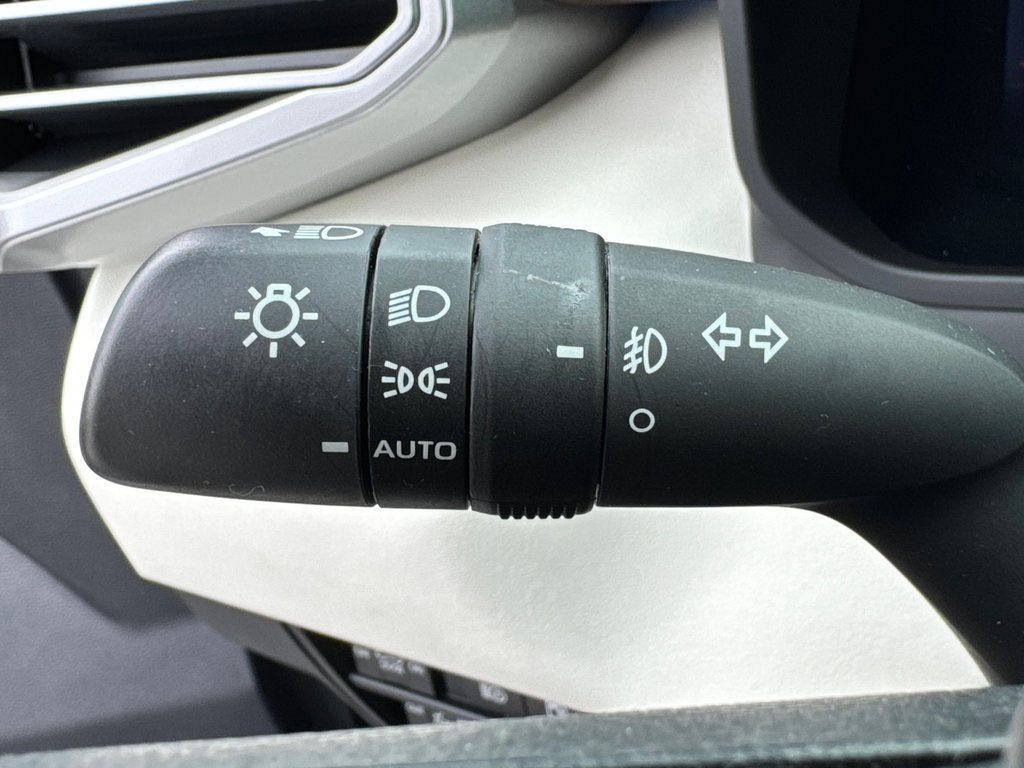 Toyota Tundra CAPSTONE HYBRID / LIFT KIT 3 / MAGS FUEL / BOITE DE FIBRE / PNEUS BF KO2 2022 à Thetford Mines, Québec - 45 - w1024h768px