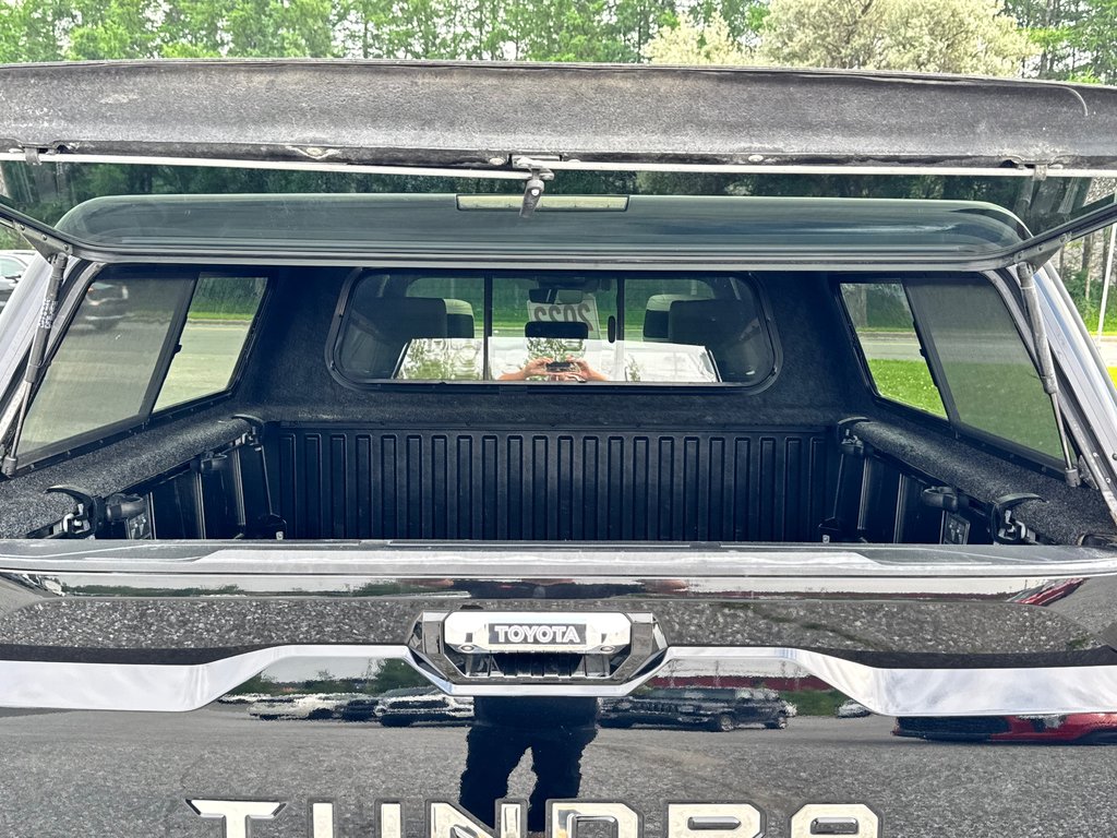 Toyota Tundra CAPSTONE HYBRID / LIFT KIT 3 / MAGS FUEL / BOITE DE FIBRE / PNEUS BF KO2 2022 à Thetford Mines, Québec - 88 - w1024h768px