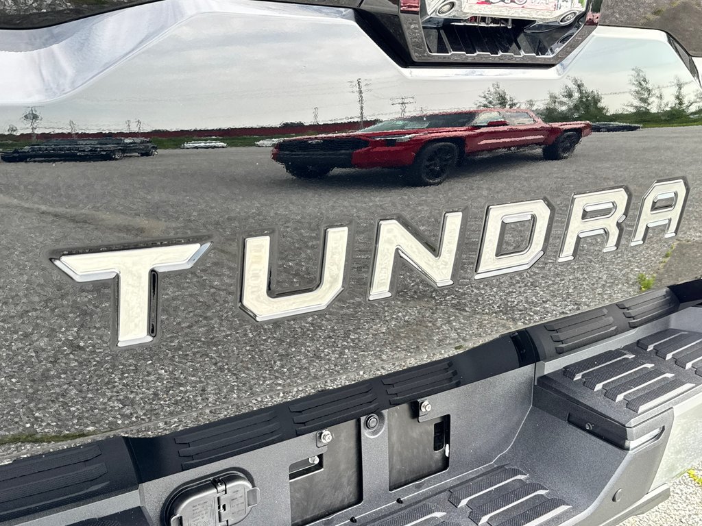 Toyota Tundra CAPSTONE HYBRID / LIFT KIT 3 / MAGS FUEL / BOITE DE FIBRE / PNEUS BF KO2 2022 à Thetford Mines, Québec - 27 - w1024h768px