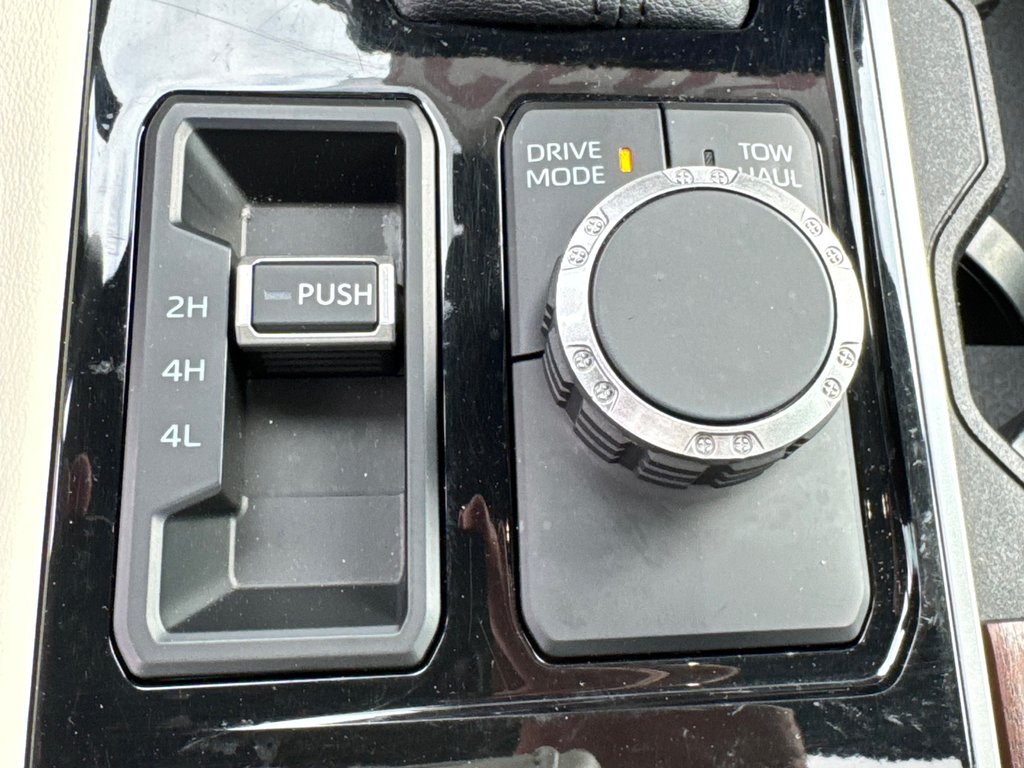Toyota Tundra CAPSTONE HYBRID / LIFT KIT 3 / MAGS FUEL / BOITE DE FIBRE / PNEUS BF KO2 2022 à Thetford Mines, Québec - 57 - w1024h768px