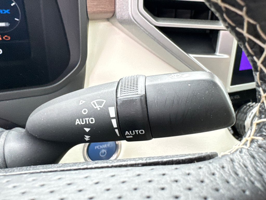 Toyota Tundra CAPSTONE HYBRID / LIFT KIT 3 / MAGS FUEL / BOITE DE FIBRE / PNEUS BF KO2 2022 à Thetford Mines, Québec - 47 - w1024h768px