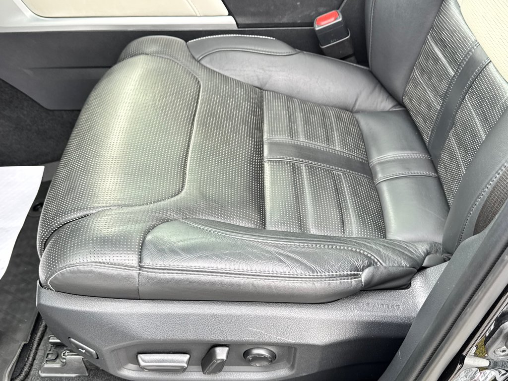 Toyota Tundra CAPSTONE HYBRID / LIFT KIT 3 / MAGS FUEL / BOITE DE FIBRE / PNEUS BF KO2 2022 à Thetford Mines, Québec - 38 - w1024h768px