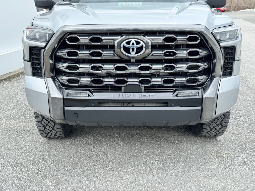 Toyota Tundra PLATINUM HYBRIDE / TOWING PACKAGE / LIFT KIT + PNEUS WRANGLER / ATTACHE SELETTE 2023 à Thetford Mines, Québec - 13 - w1024h768px