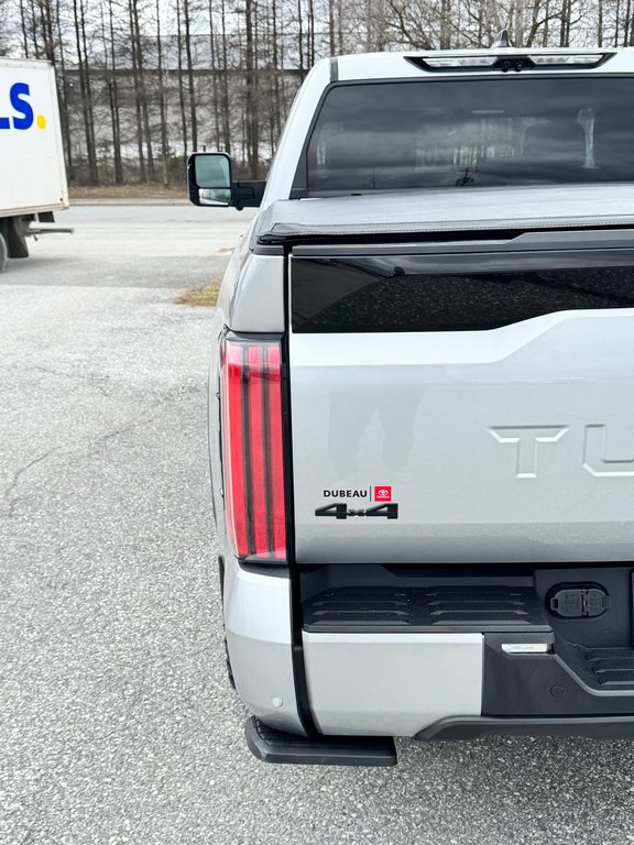 Toyota Tundra PLATINUM HYBRIDE / TOWING PACKAGE / LIFT KIT + PNEUS WRANGLER / ATTACHE SELETTE 2023 à Thetford Mines, Québec - 25 - w1024h768px