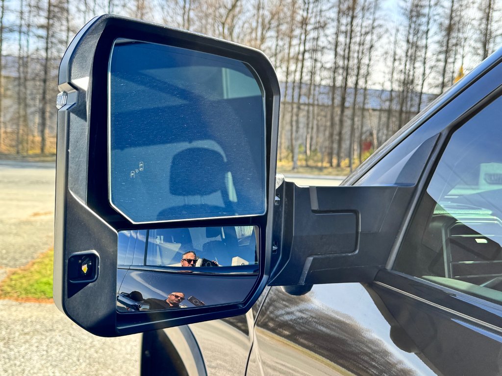 2023 Toyota Tundra PATINUM 1794 HYBRID / LIFT KIT / CHROME DELETE / PEA 200 000 km / SUSPENSION RENFORCI - BALLON / PNEUS NEUF KO3 in Thetford Mines, Quebec - 34 - w1024h768px