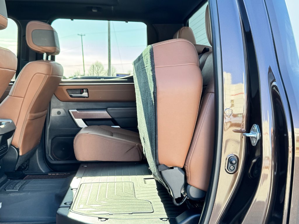 2023 Toyota Tundra PATINUM 1794 HYBRID / LIFT KIT / CHROME DELETE / PEA 200 000 km / SUSPENSION RENFORCI - BALLON / PNEUS NEUF KO3 in Thetford Mines, Quebec - 81 - w1024h768px