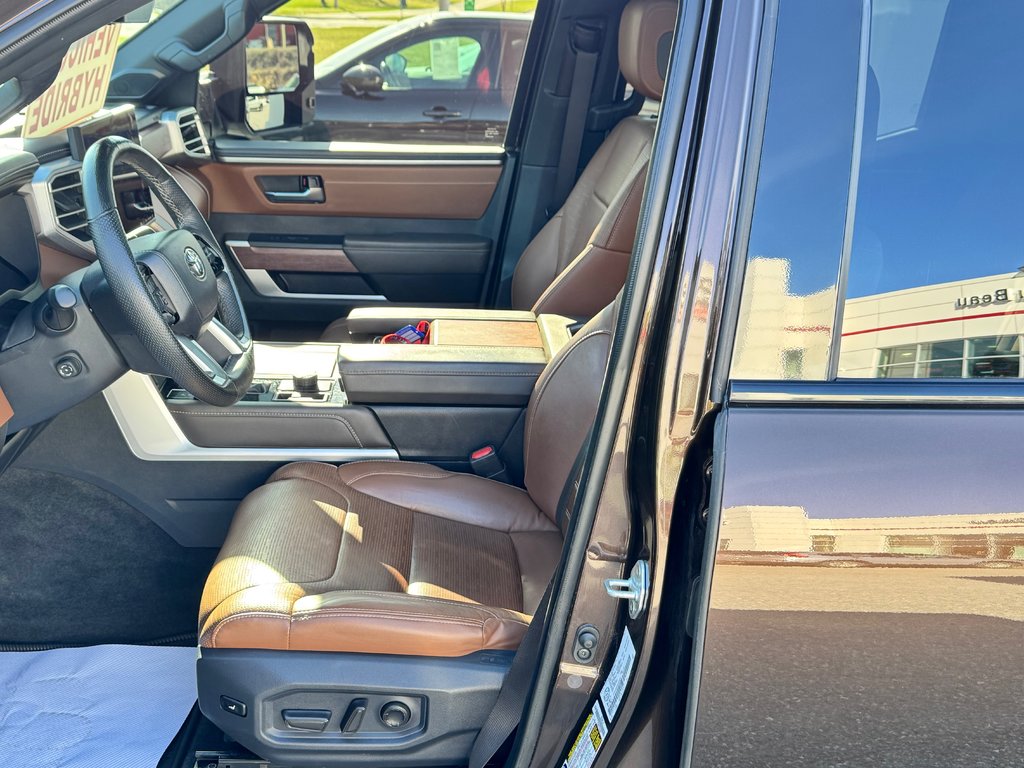 2023 Toyota Tundra PATINUM 1794 HYBRID / LIFT KIT / CHROME DELETE / PEA 200 000 km / SUSPENSION RENFORCI - BALLON / PNEUS NEUF KO3 in Thetford Mines, Quebec - 39 - w1024h768px