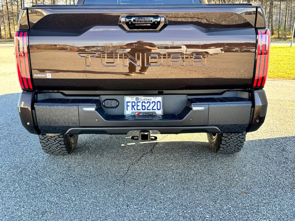 2023 Toyota Tundra PATINUM 1794 HYBRID / LIFT KIT / CHROME DELETE / PEA 200 000 km / SUSPENSION RENFORCI - BALLON / PNEUS NEUF KO3 in Thetford Mines, Quebec - 32 - w1024h768px