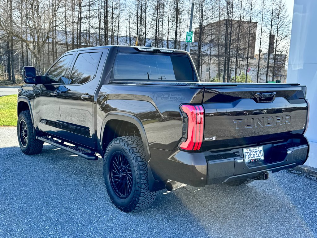 2023 Toyota Tundra PATINUM 1794 HYBRID / LIFT KIT / CHROME DELETE / PEA 200 000 km / SUSPENSION RENFORCI - BALLON / PNEUS NEUF KO3 in Thetford Mines, Quebec - 6 - w1024h768px