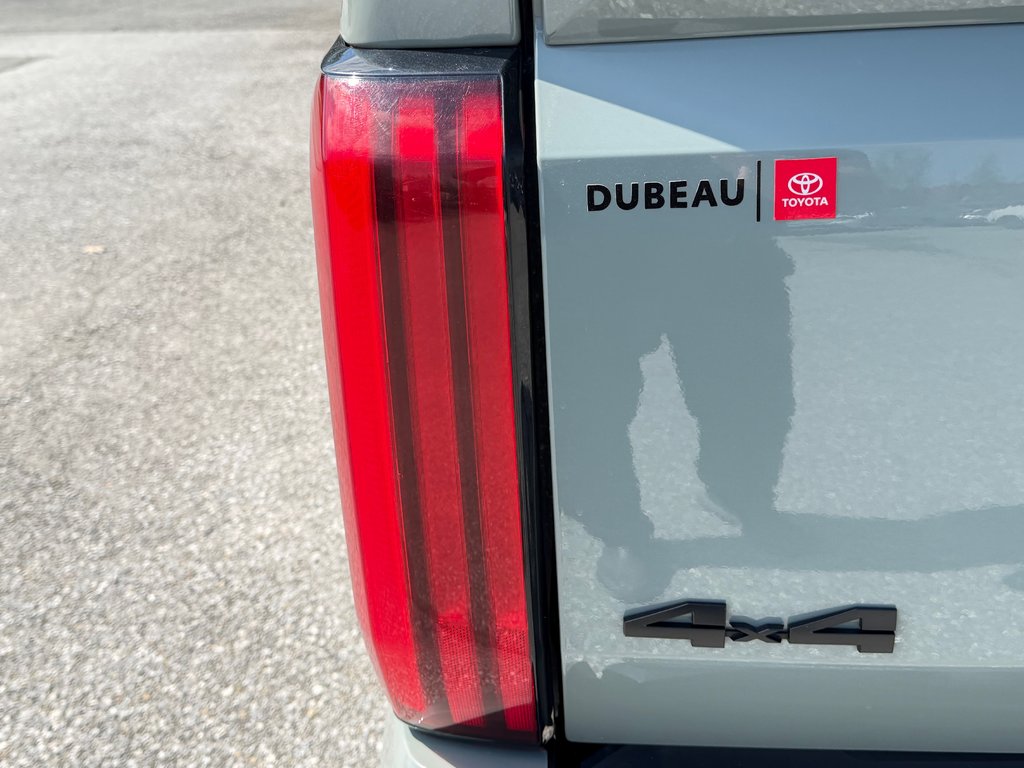 2023 Toyota Tundra TRD OFF ROAD / JAMAIS ACCIDENTE / IMPECCABLE / TOILE BOITE / EXHAUST TRD in Thetford Mines, Quebec - 26 - w1024h768px