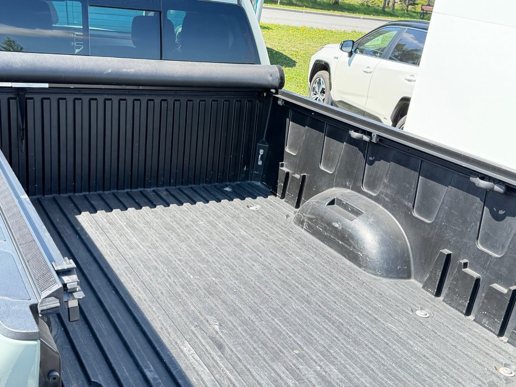 2023 Toyota Tundra TRD OFF ROAD / JAMAIS ACCIDENTE / IMPECCABLE / TOILE BOITE / EXHAUST TRD in Thetford Mines, Quebec - 67 - w1024h768px