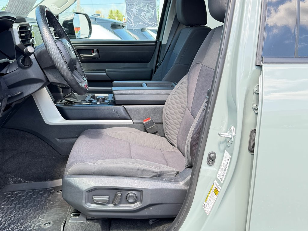 2023 Toyota Tundra TRD OFF ROAD / JAMAIS ACCIDENTE / IMPECCABLE / TOILE BOITE / EXHAUST TRD in Thetford Mines, Quebec - 37 - w1024h768px