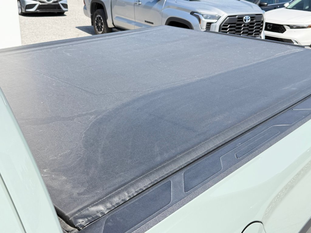 2023 Toyota Tundra TRD OFF ROAD / JAMAIS ACCIDENTE / IMPECCABLE / TOILE BOITE / EXHAUST TRD in Thetford Mines, Quebec - 23 - w1024h768px