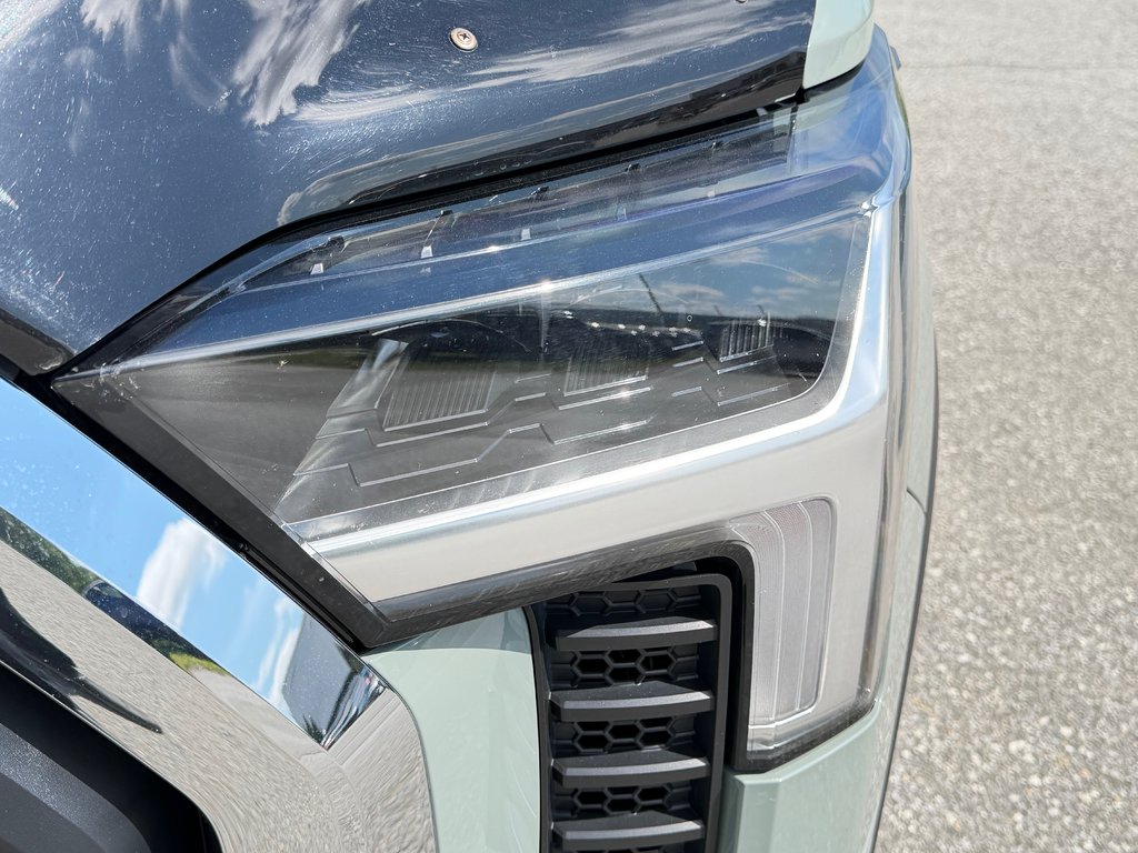 2023 Toyota Tundra TRD OFF ROAD / JAMAIS ACCIDENTE / IMPECCABLE / TOILE BOITE / EXHAUST TRD in Thetford Mines, Quebec - 10 - w1024h768px