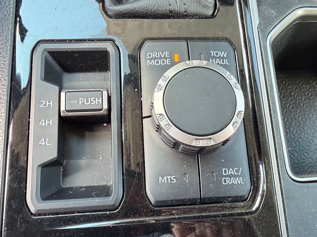 2023 Toyota Tundra TRD OFF ROAD / JAMAIS ACCIDENTE / IMPECCABLE / TOILE BOITE / EXHAUST TRD in Thetford Mines, Quebec - 53 - w1024h768px