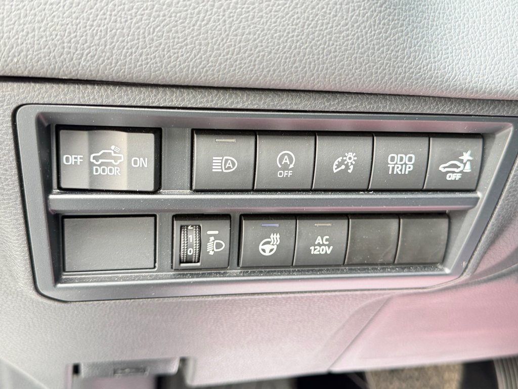 2023 Toyota Tundra LIMITED CREWMAX / PEA 28-08-27=100KM / in Thetford Mines, Quebec - 43 - w1024h768px