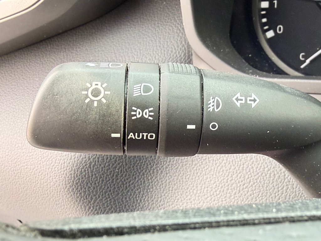 2023 Toyota Tundra LIMITED CREWMAX / PEA 28-08-27=100KM / in Thetford Mines, Quebec - 46 - w1024h768px