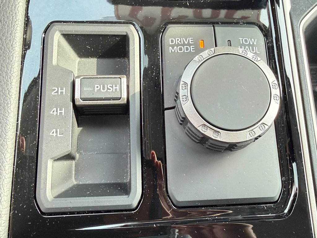 2023 Toyota Tundra LIMITED CREWMAX / PEA 28-08-27=100KM / in Thetford Mines, Quebec - 58 - w1024h768px