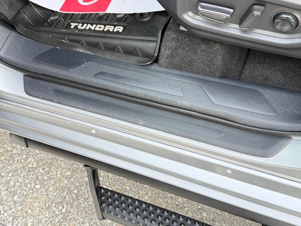 2023 Toyota Tundra LIMITED CREWMAX / PEA 28-08-27=100KM / in Thetford Mines, Quebec - 40 - w1024h768px