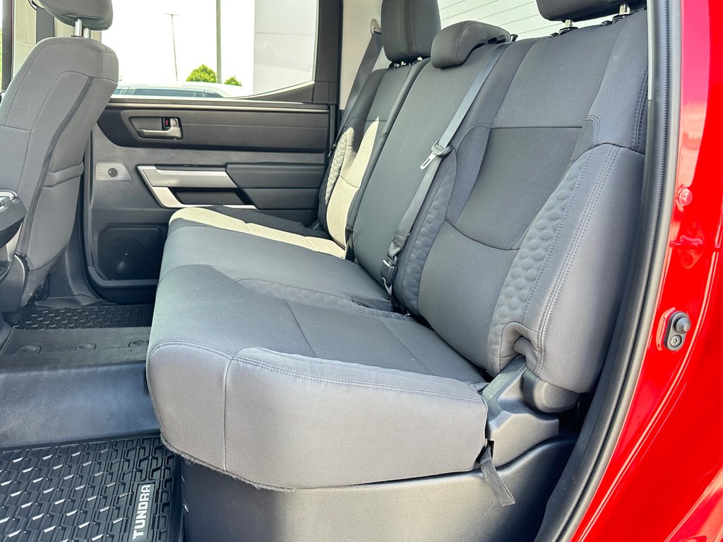 2024 Toyota Tundra CREWMAX / TRD SPORT / IMPECCABLE / TOILE BOITE / MARCHE PIED TOYOTA in Thetford Mines, Quebec - 49 - w1024h768px