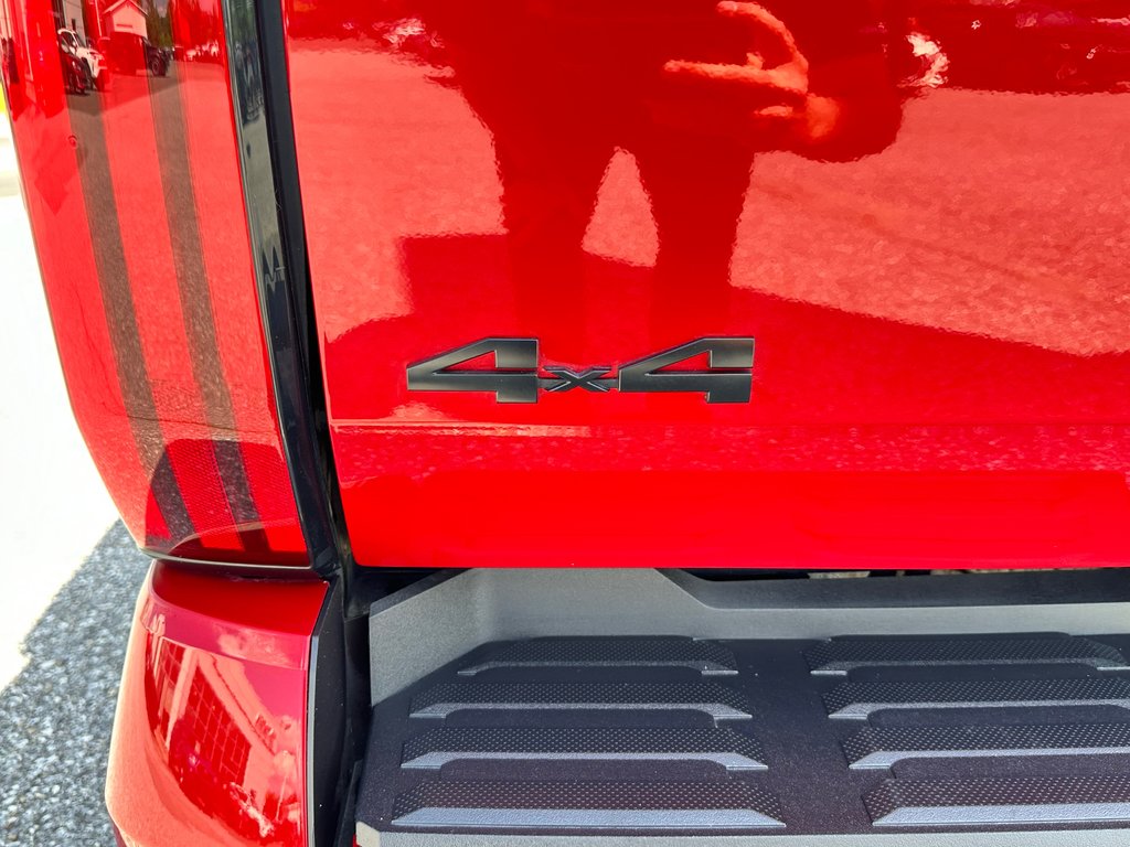 2024 Toyota Tundra CREWMAX / TRD SPORT / IMPECCABLE / TOILE BOITE / MARCHE PIED TOYOTA in Thetford Mines, Quebec - 24 - w1024h768px