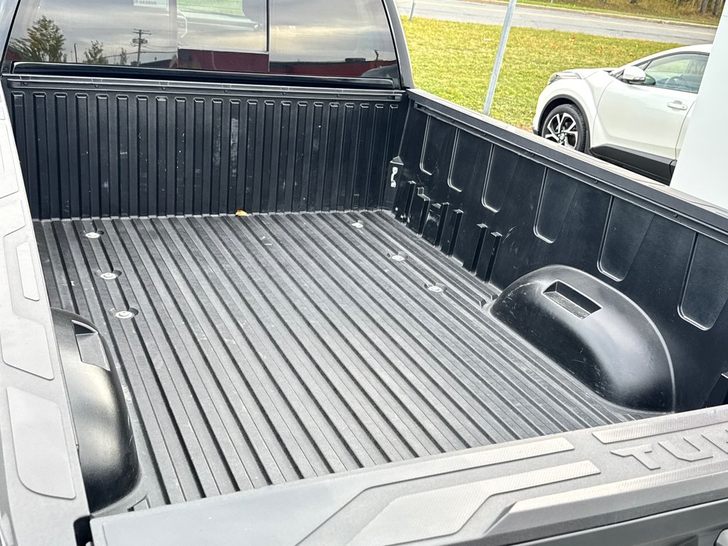 Toyota Tundra D-CAB 4X4 / 8 PIEDS WOW ! / PEA 21-03-31=160KM / 2024 à Thetford Mines, Québec - 65 - w1024h768px