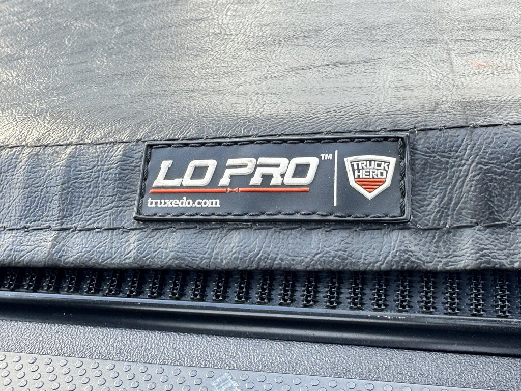 Toyota Tundra LIMITED NIGHTSHADE / CREWMAX BOITE 6.5 PIEDS / TOILE DE BOITE / JAMAIS ACCIDENTÉ 2024 à Thetford Mines, Québec - 75 - w1024h768px