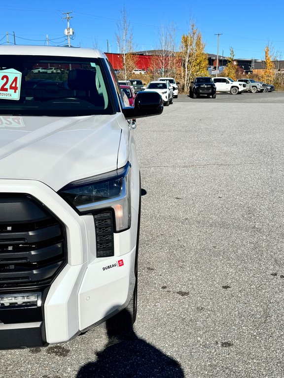 2024 Toyota Tundra LIMITED NIGHTSHADE / CREWMAX BOITE 6.5 PIEDS / TOILE DE BOITE / MARCHE-PIED in Thetford Mines, Quebec - 9 - w1024h768px