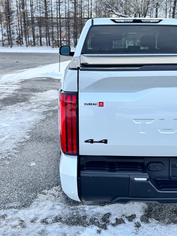 Toyota Tundra LIMITED NIGHTSHADE / CREWMAX BOITE 6.5 PIEDS / TOILE DE BOITE / JAMAIS ACCIDENTÉ 2024 à Thetford Mines, Québec - 25 - w1024h768px