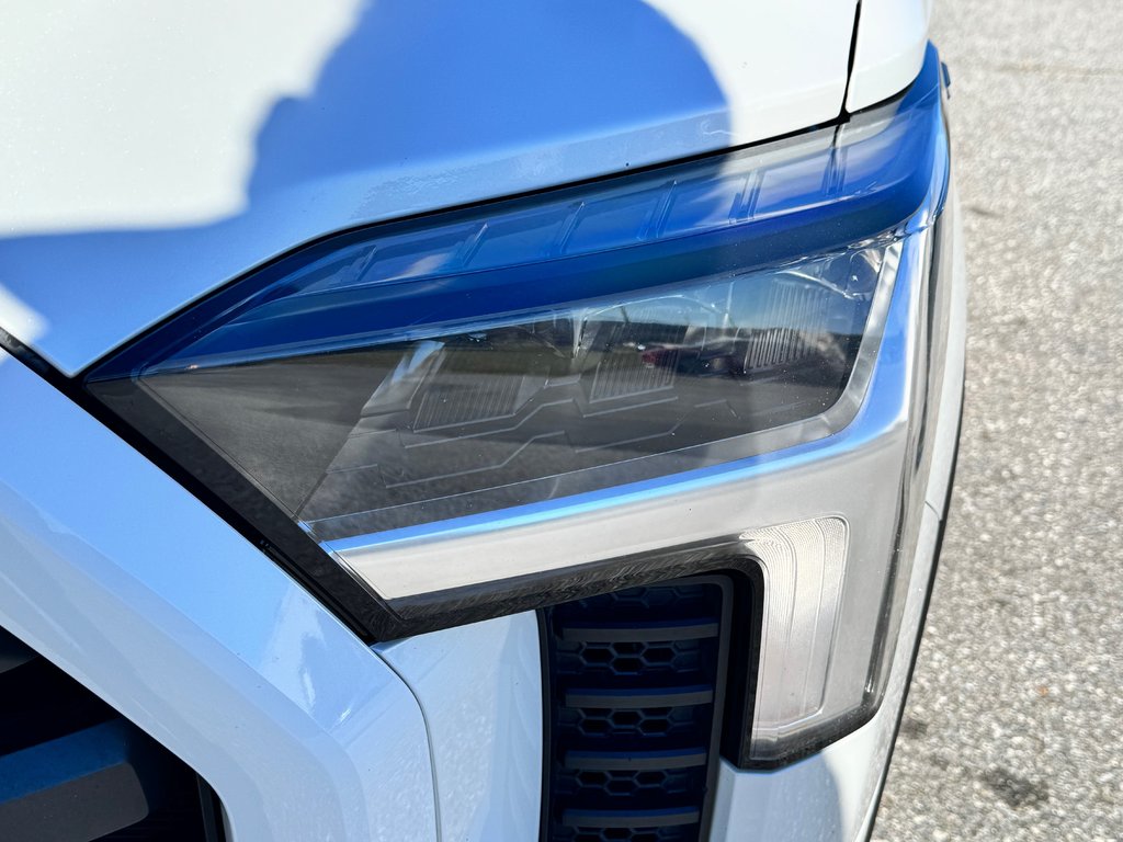 2024 Toyota Tundra LIMITED NIGHTSHADE / CREWMAX BOITE 6.5 PIEDS / TOILE DE BOITE / MARCHE-PIED in Thetford Mines, Quebec - 10 - w1024h768px