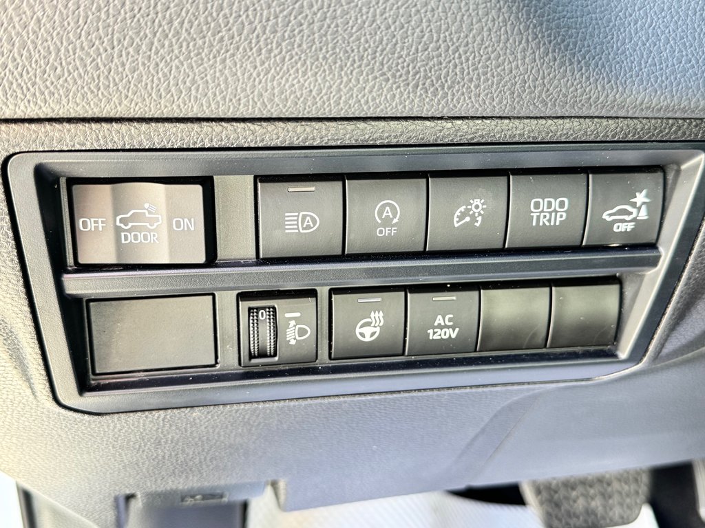 2024 Toyota Tundra LIMITED NIGHTSHADE / CREWMAX BOITE 6.5 PIEDS / TOILE DE BOITE / MARCHE-PIED in Thetford Mines, Quebec - 36 - w1024h768px