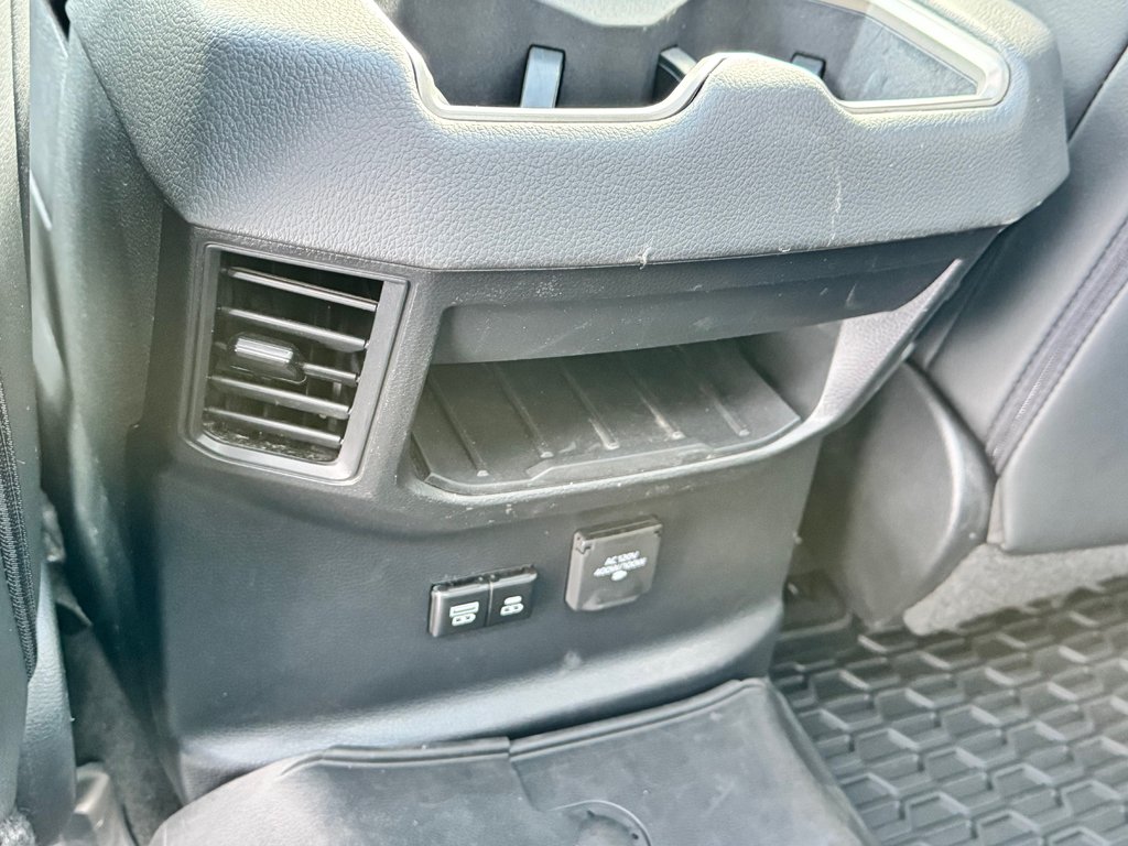 Toyota Tundra LIMITED NIGHTSHADE / CREWMAX BOITE 6.5 PIEDS / TOILE DE BOITE / JAMAIS ACCIDENTÉ 2024 à Thetford Mines, Québec - 70 - w1024h768px