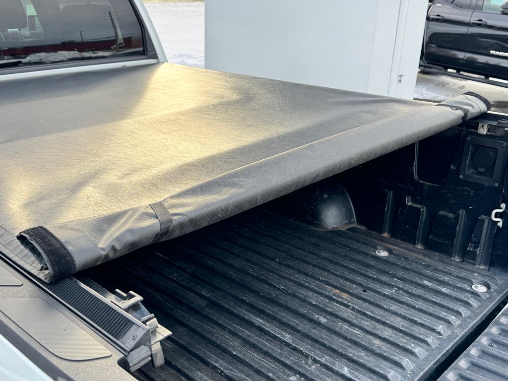 Toyota Tundra LIMITED NIGHTSHADE / CREWMAX BOITE 6.5 PIEDS / TOILE DE BOITE / JAMAIS ACCIDENTÉ 2024 à Thetford Mines, Québec - 76 - w1024h768px