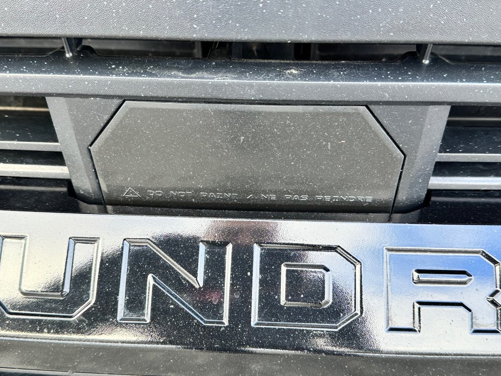 Toyota Tundra LIMITED NIGHTSHADE / CREWMAX BOITE 6.5 PIEDS / TOILE DE BOITE / JAMAIS ACCIDENTÉ 2024 à Thetford Mines, Québec - 13 - w1024h768px