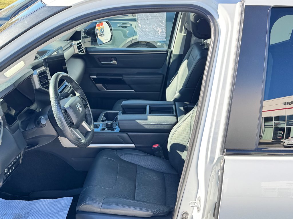 2024 Toyota Tundra LIMITED NIGHTSHADE / CREWMAX BOITE 6.5 PIEDS / TOILE DE BOITE / MARCHE-PIED in Thetford Mines, Quebec - 31 - w1024h768px