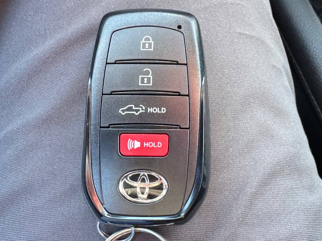 2024 Toyota Tundra LIMITED NIGHTSHADE / CREWMAX BOITE 6.5 PIEDS / TOILE DE BOITE / MARCHE-PIED in Thetford Mines, Quebec - 62 - w1024h768px