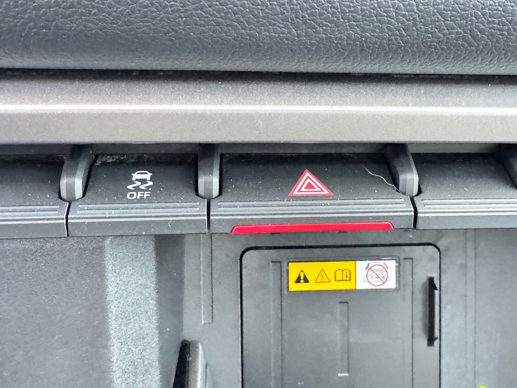 Toyota Tundra LIMITED NIGHTSHADE / CREWMAX BOITE 6.5 PIEDS / TOILE DE BOITE / JAMAIS ACCIDENTÉ 2024 à Thetford Mines, Québec - 53 - w1024h768px