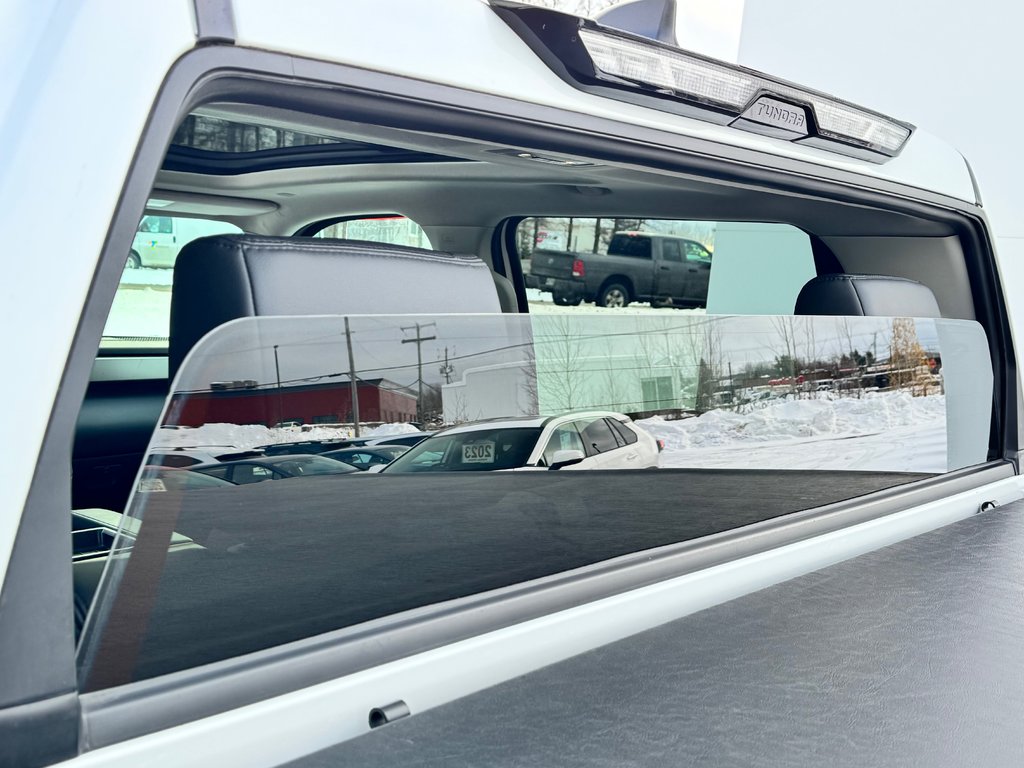 Toyota Tundra LIMITED NIGHTSHADE / CREWMAX BOITE 6.5 PIEDS / TOILE DE BOITE / JAMAIS ACCIDENTÉ 2024 à Thetford Mines, Québec - 73 - w1024h768px