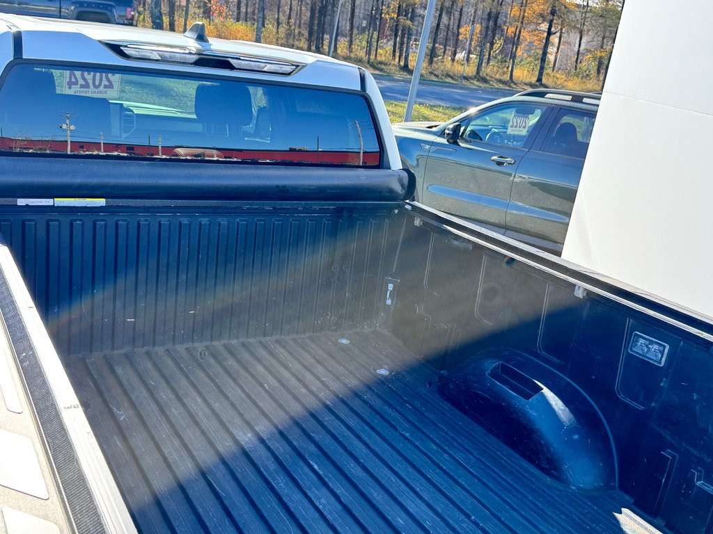 2024 Toyota Tundra LIMITED NIGHTSHADE / CREWMAX BOITE 6.5 PIEDS / TOILE DE BOITE / MARCHE-PIED in Thetford Mines, Quebec - 73 - w1024h768px
