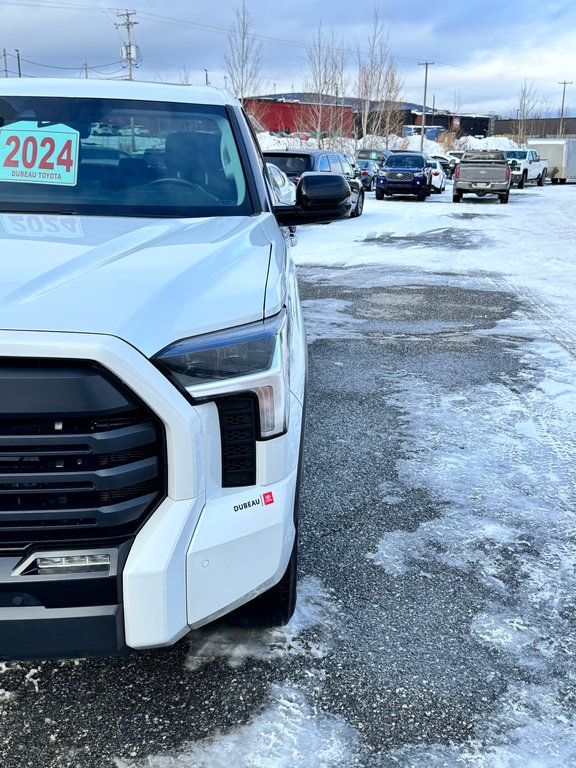 Toyota Tundra LIMITED NIGHTSHADE / CREWMAX BOITE 6.5 PIEDS / TOILE DE BOITE / JAMAIS ACCIDENTÉ 2024 à Thetford Mines, Québec - 9 - w1024h768px
