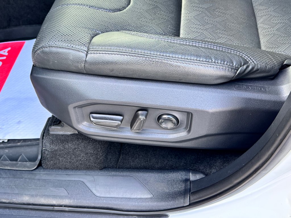 Toyota Tundra LIMITED NIGHTSHADE / CREWMAX BOITE 6.5 PIEDS / TOILE DE BOITE / JAMAIS ACCIDENTÉ 2024 à Thetford Mines, Québec - 37 - w1024h768px