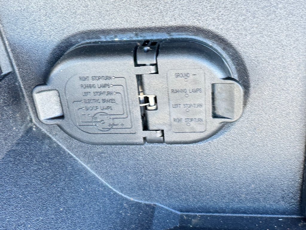 2024 Toyota Tundra LIMITED NIGHTSHADE / CREWMAX BOITE 6.5 PIEDS / TOILE DE BOITE / MARCHE-PIED in Thetford Mines, Quebec - 27 - w1024h768px