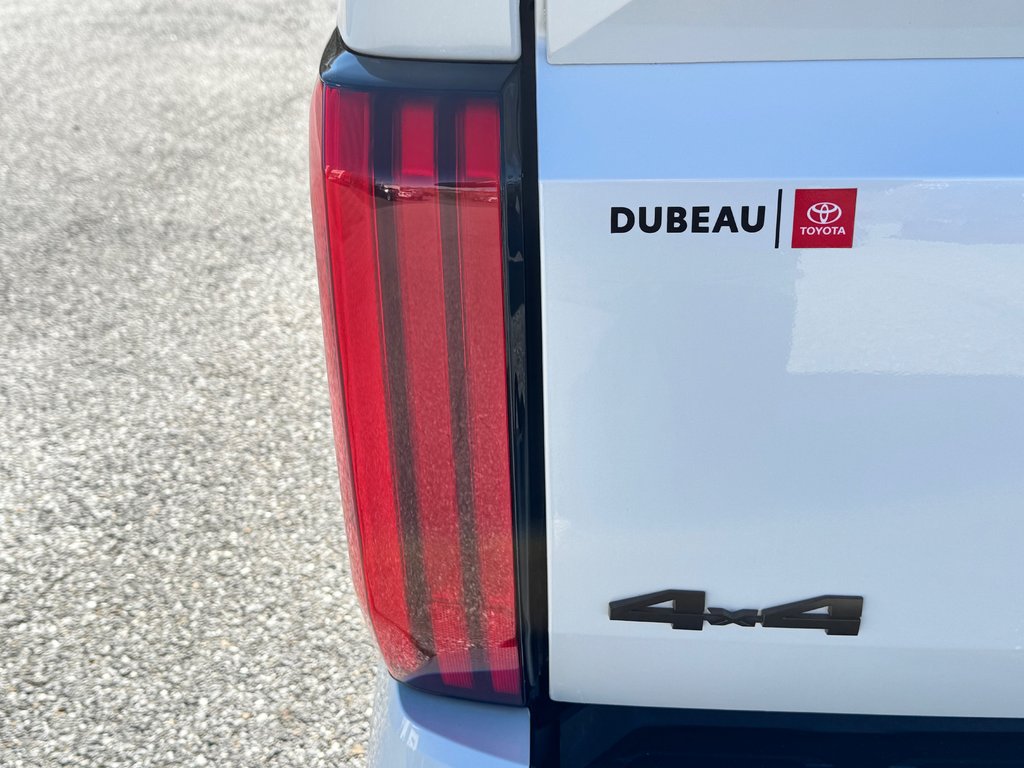 2024 Toyota Tundra LIMITED NIGHTSHADE / CREWMAX BOITE 6.5 PIEDS / TOILE DE BOITE / MARCHE-PIED in Thetford Mines, Quebec - 25 - w1024h768px