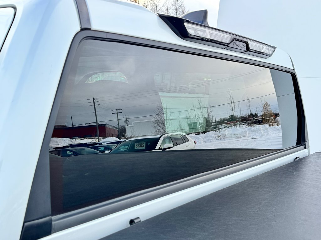 Toyota Tundra LIMITED NIGHTSHADE / CREWMAX BOITE 6.5 PIEDS / TOILE DE BOITE / JAMAIS ACCIDENTÉ 2024 à Thetford Mines, Québec - 72 - w1024h768px